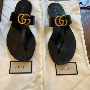 GUCCI Nero sandals GG 37 black flats.